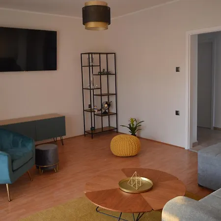 Mediterra 3 *