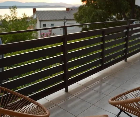 Mediterra 3 شقة تْسْغيكفانِتْسا